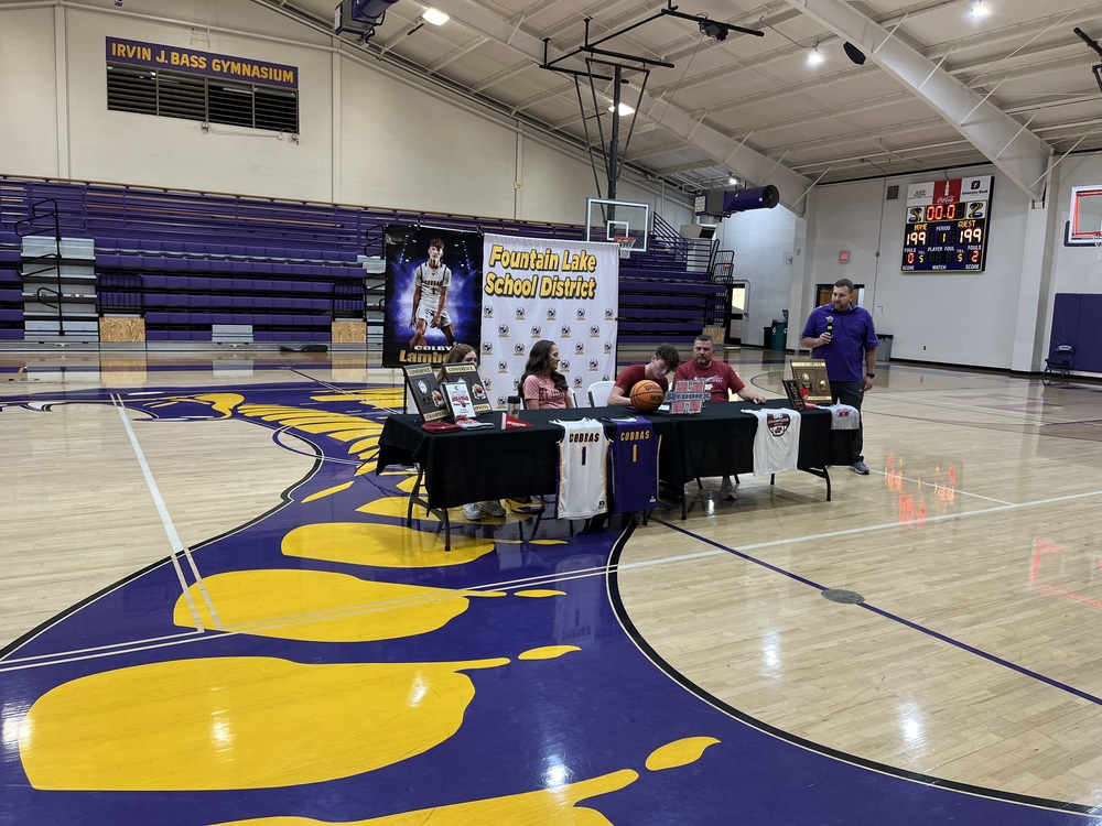 Colby Lambert Signs Letter of Intent to play Basketball with Henderson State University