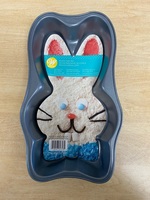 Elementary Library Bakeware